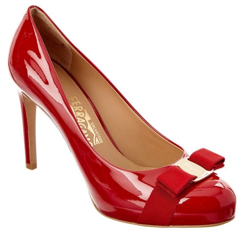 Brand New In Box Ferragamo Pimpa Patent Pumps